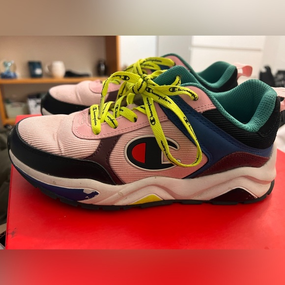 Special edition champion sneakers - Picture 1 of 4